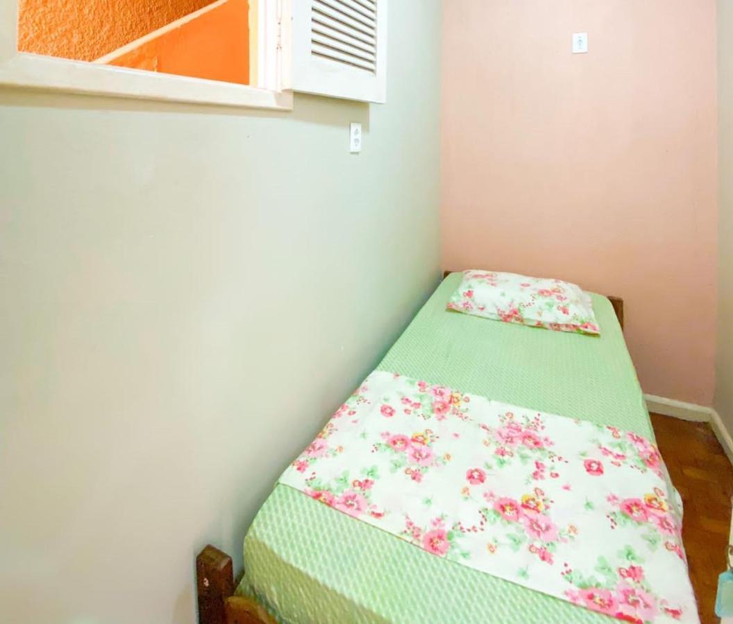 Rio - Um Quarteirao Da De Copacabana Homestay *